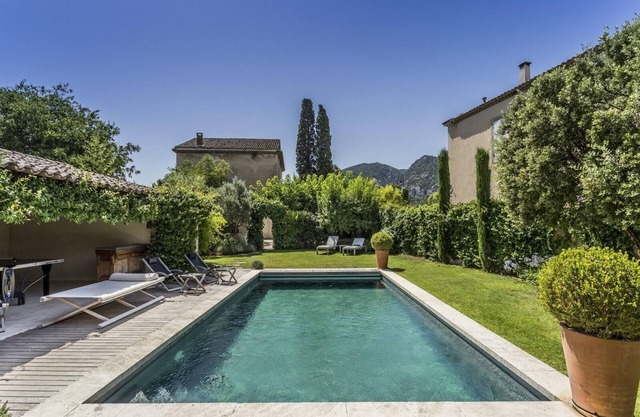 JDV Holidays - 5 bedroom/5 bath stone villa with heated, private pool and A/C