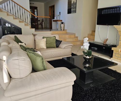 Jose & Idalina House