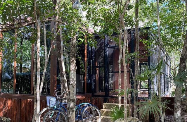 Jungle Cabin, 8 minute drive to Tulum!