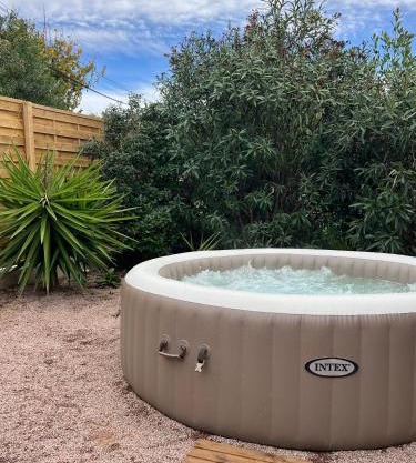 Jungle Room avec Jacuzzi privé