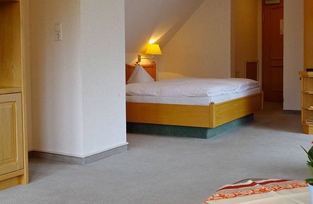 Juniorsuite, Du/wc, Frühst. - Hotel am Spreebogen