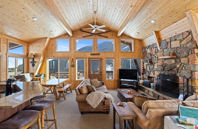 Just Minutes to lift & Hot Tub -West Fork Haven