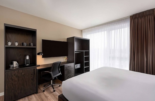 Just What You Were Looking For! Parking Onsite, Pet-Friendly Property!