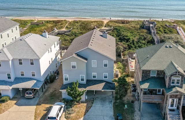 K1218 Smooth Sailing. Oceanfront, MP 10, Pool, Hot Tub, Pets OK, Rec Room