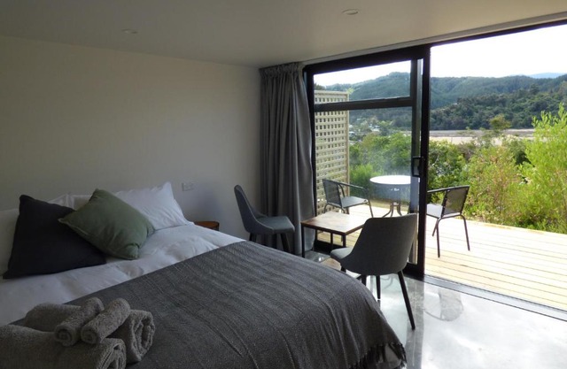 Kaiteriteri Abel Tasman Inlet Views