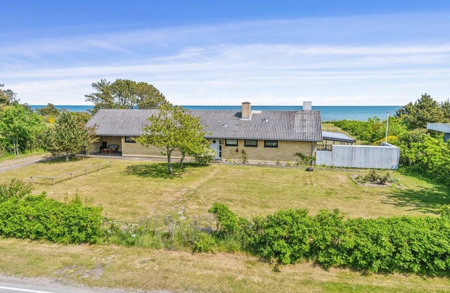 "Kalist" - 50m from the sea by Interhome