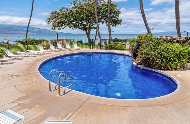 Kanai A Nalu 416 Oceanfront 2 bedroom Overlooking South Maui Ocean