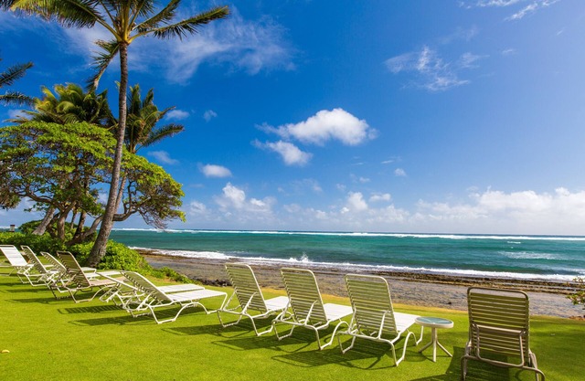 Kapaa Shore Resort C227, Oceanfront, End-Unit, Shops, Restaurants, Bike Path