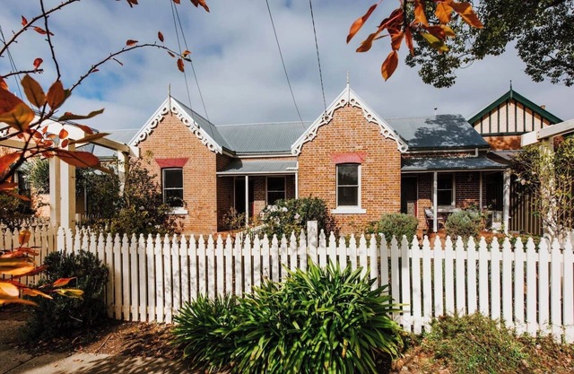 Kareela and Kialla Cottages A Charming Group Getaway
