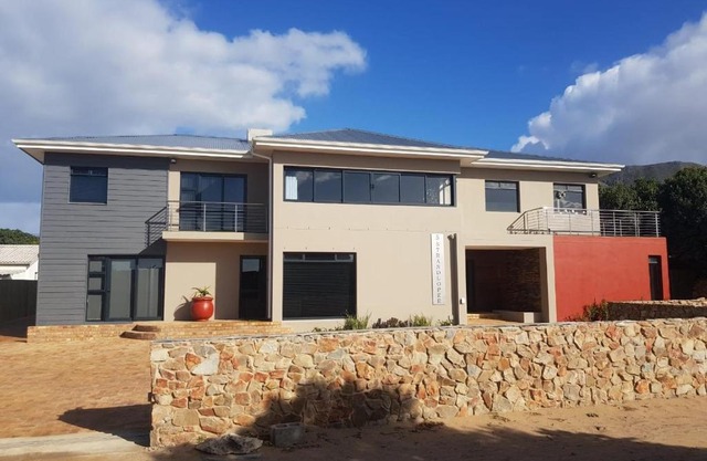 Karibu Self-catering Accommodation