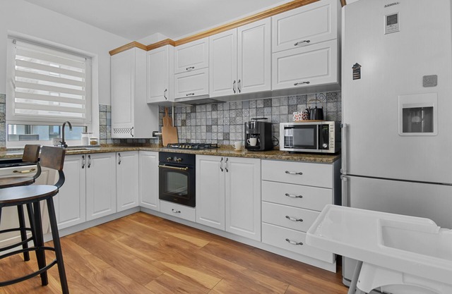 Karina 2BDR Apartment