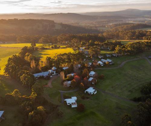 Karri Mia Chalets and Studios