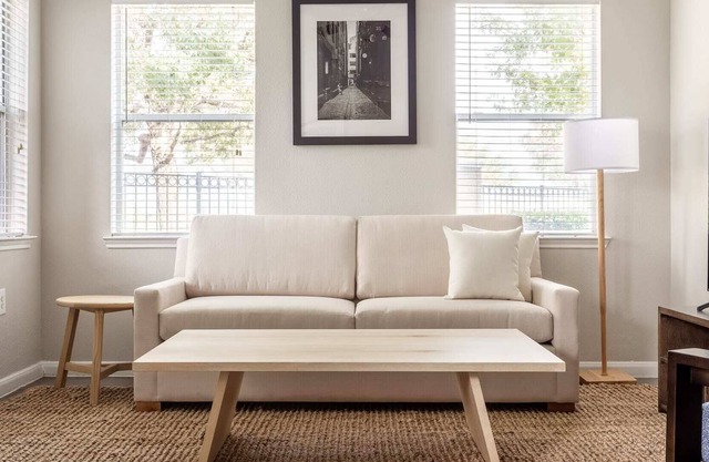 Kasa | Enchanting 2BD in South Houston | Pearland