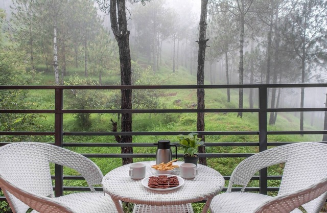 Kasauli hill Crest