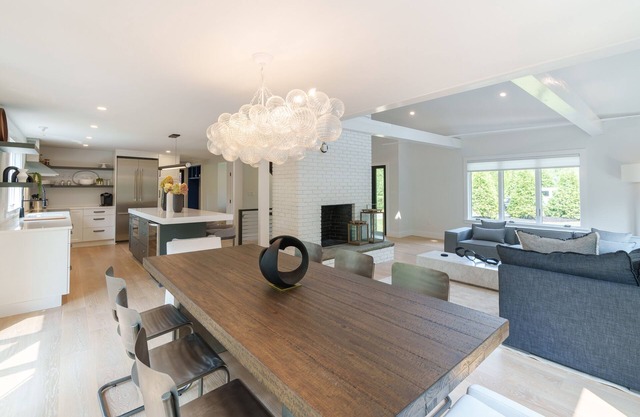 KATAMA: COMPLETELY RENOVATED WITH HEATED POOL + HOT TUB
