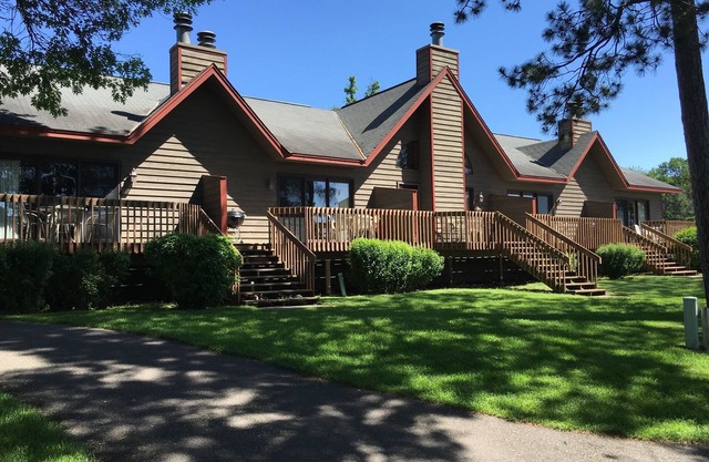 Kavanaugh's Sylvan Lake Resort