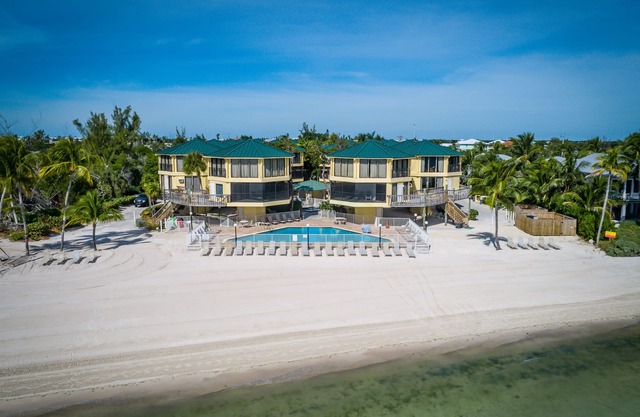 KD Tropical paradise, Pool, Sandy Beach, WiFi, Tennis, Jacuzzi