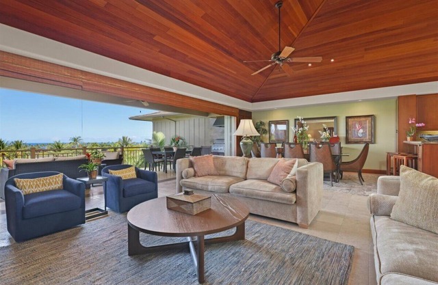 Ke Alaula Villa 232B – Vibrant Ocean Views | Onsite Staff & Daily Housekeeping
