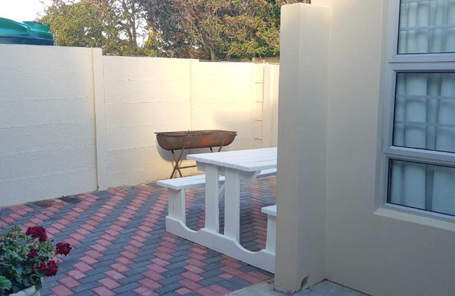 Kelzane Self-Catering