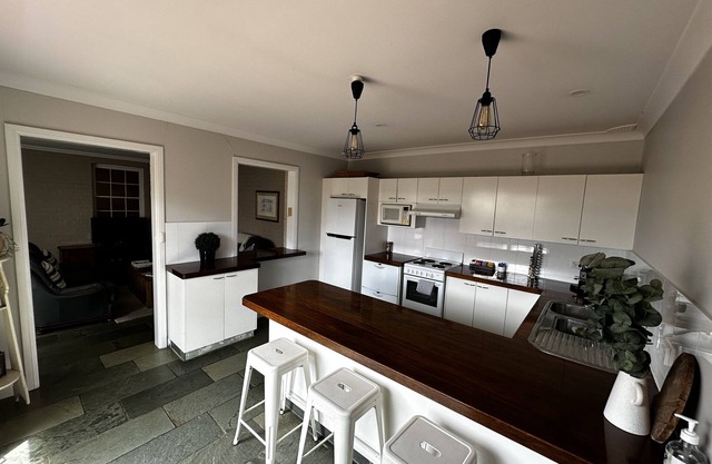 Kenso Cottage 28 –Small walk shops, cafes, Markets