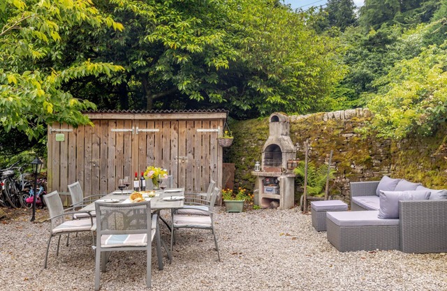 Kestrel Cottage - Two Bedroom House, Sleeps 4