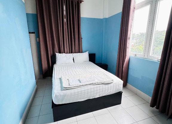 Khách Sạn Hoa Anh Đào