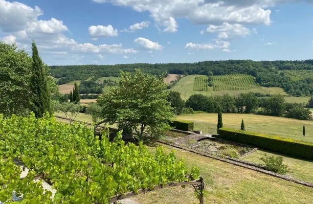 Kilim" guest room in Montcuq, panoramic view, quiet, unspoilt setting