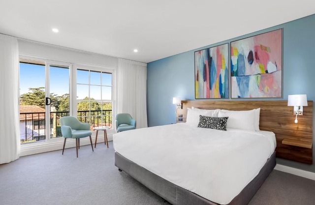 Killara Hotel & Suites