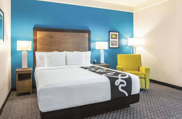 King Bed, Non- Smoking at La Quinta Inn & Suites by Wyndham Orlando UCF