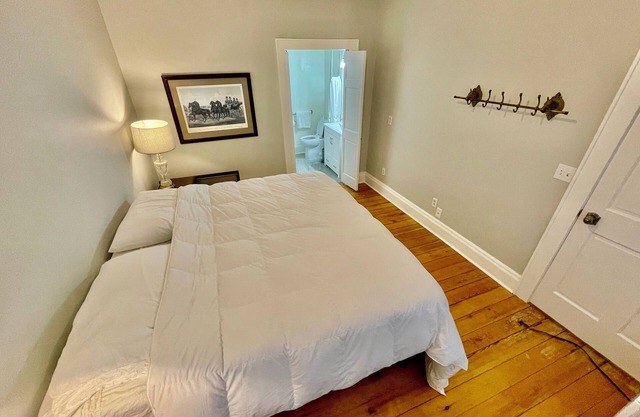 King bed with private bath in renovated historic bed & breakfast. Wifi available