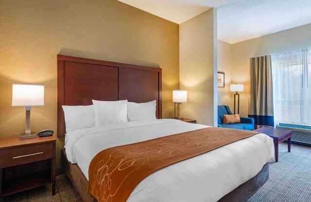 King Room Near Fracture Care Center ORL