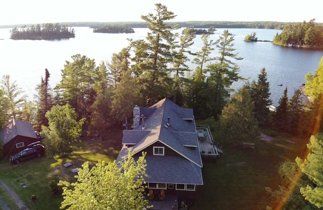 Kingfisher Cabin - 2 Bedroom