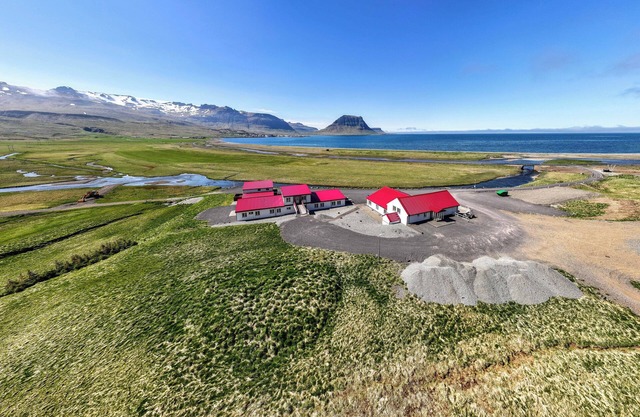Kirkjufell Guesthouse and Apartments
