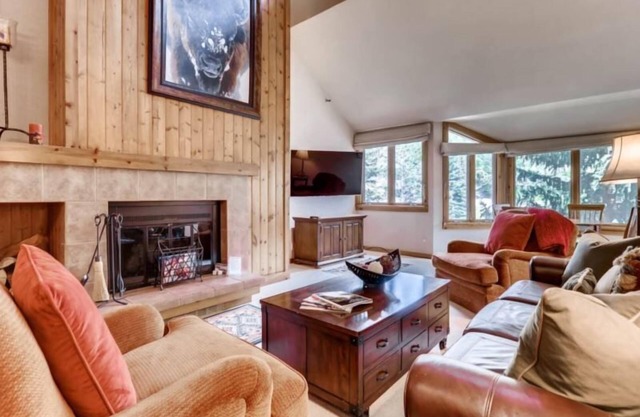 Kiva 325 - 2 Bedroom plus Loft Residence