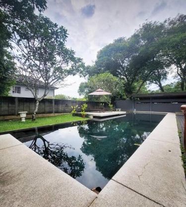 KL PJ Garden Pool Villa Karaoke