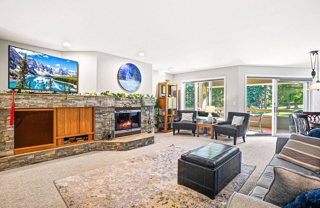 Klone Peak Condo at Kahler Mountain Club on the green