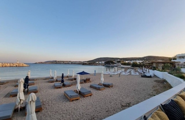 Kostantis Vacation Home - 70m From the Sandy Beach!