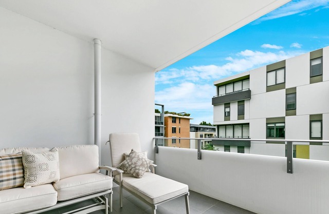 KOZYGURU | Mascot 2 Bed APT | FREE Double-PARKING