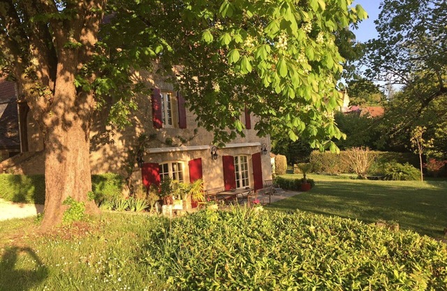 L'Olmède (max 14 persons) Ideal for family holidays or among friends!