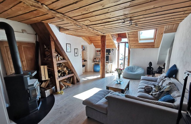 La Cabane de Doussard, between lake and mountains