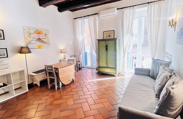 La Casa Di Licia a few meters from Piazza del Plebiscito