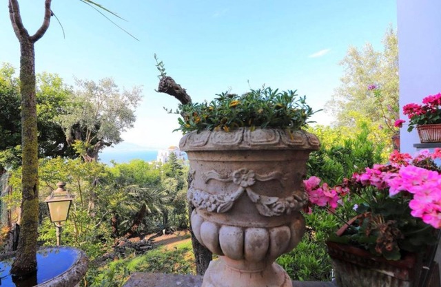 La casetta di Emma in Sorrento's hillside