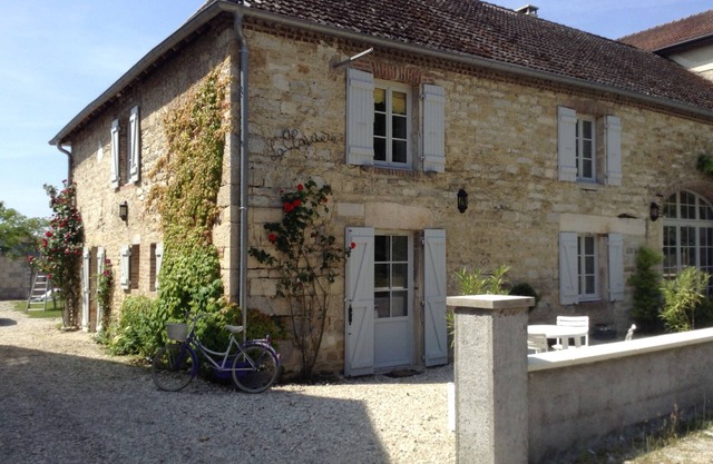 La Clairière: Duplex completely renovated in the part of a family house