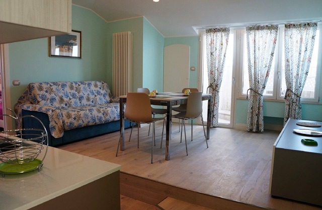 La Conchiglia Apartment. A jewel on the sea and in the center