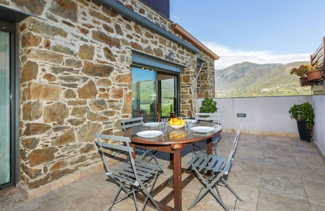 La Fonollera by Interhome