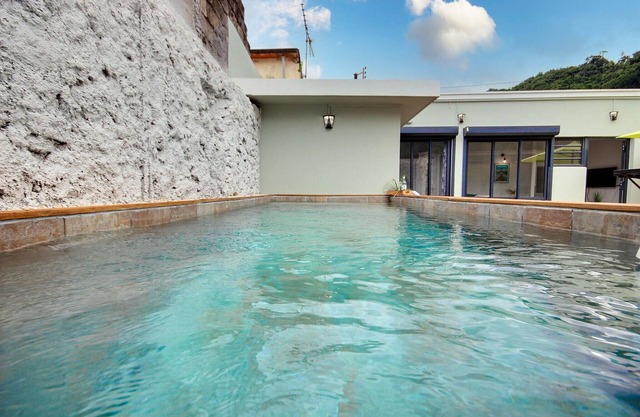 La Kaz'Oranj - Two Bedroom Villa, Sleeps 4