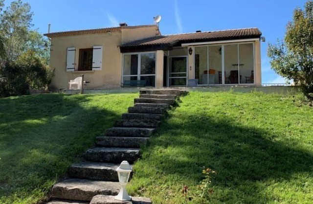 La maison d'Emilie - 3 bedroom house with private riverside