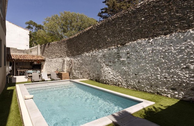 La Number One en Minervois, piscine privee