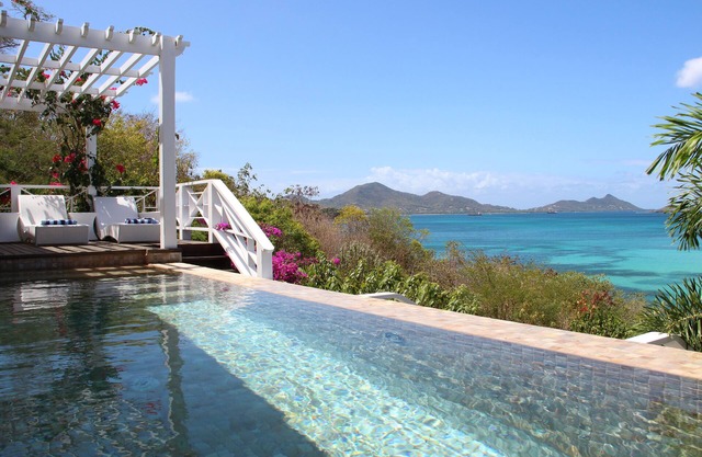 LA PAGERIE IN CARRIACOU