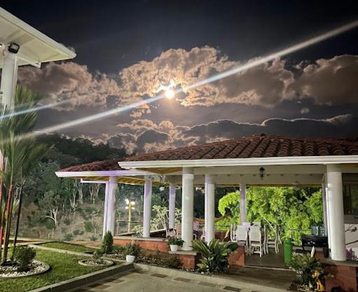 la perla finca hotel